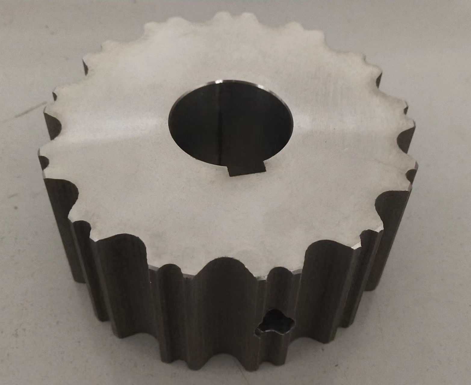 Eye link belt matched sprocket drive detail